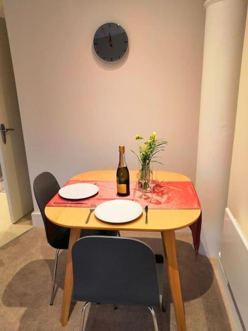 21 The Cocoa Suites York Esterno foto