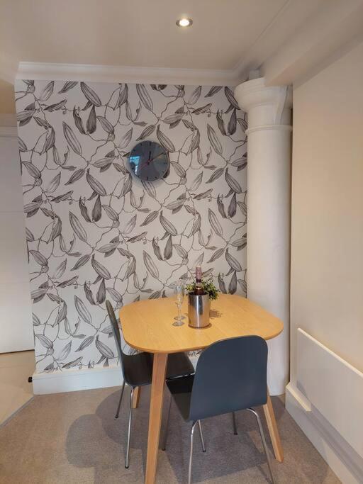 21 The Cocoa Suites York Esterno foto