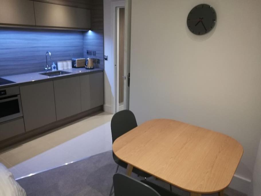 21 The Cocoa Suites York Esterno foto